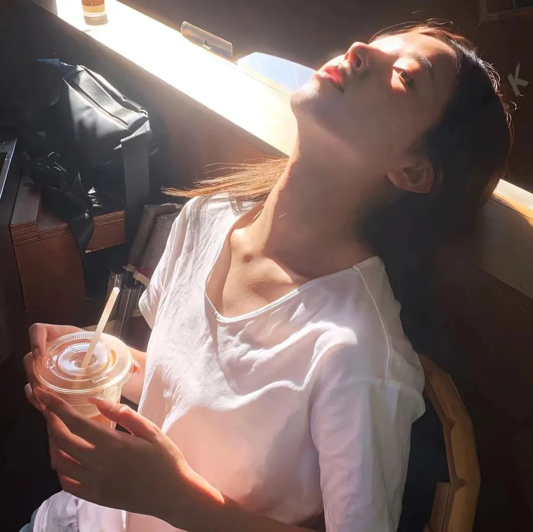 战地莺花